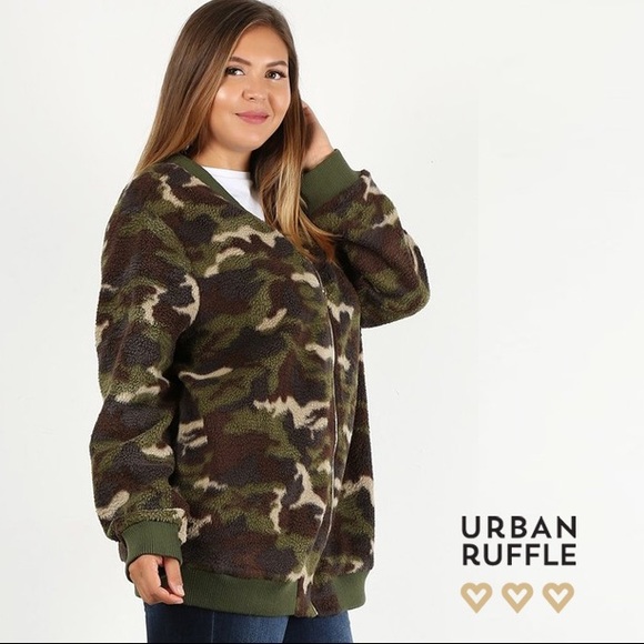 Teddy Fleece Camo Bomber Jacket - Picture 3 of 6